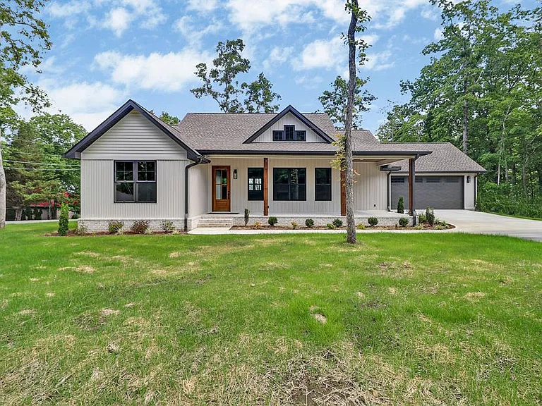 124 Markham Ln, Crossville, TN