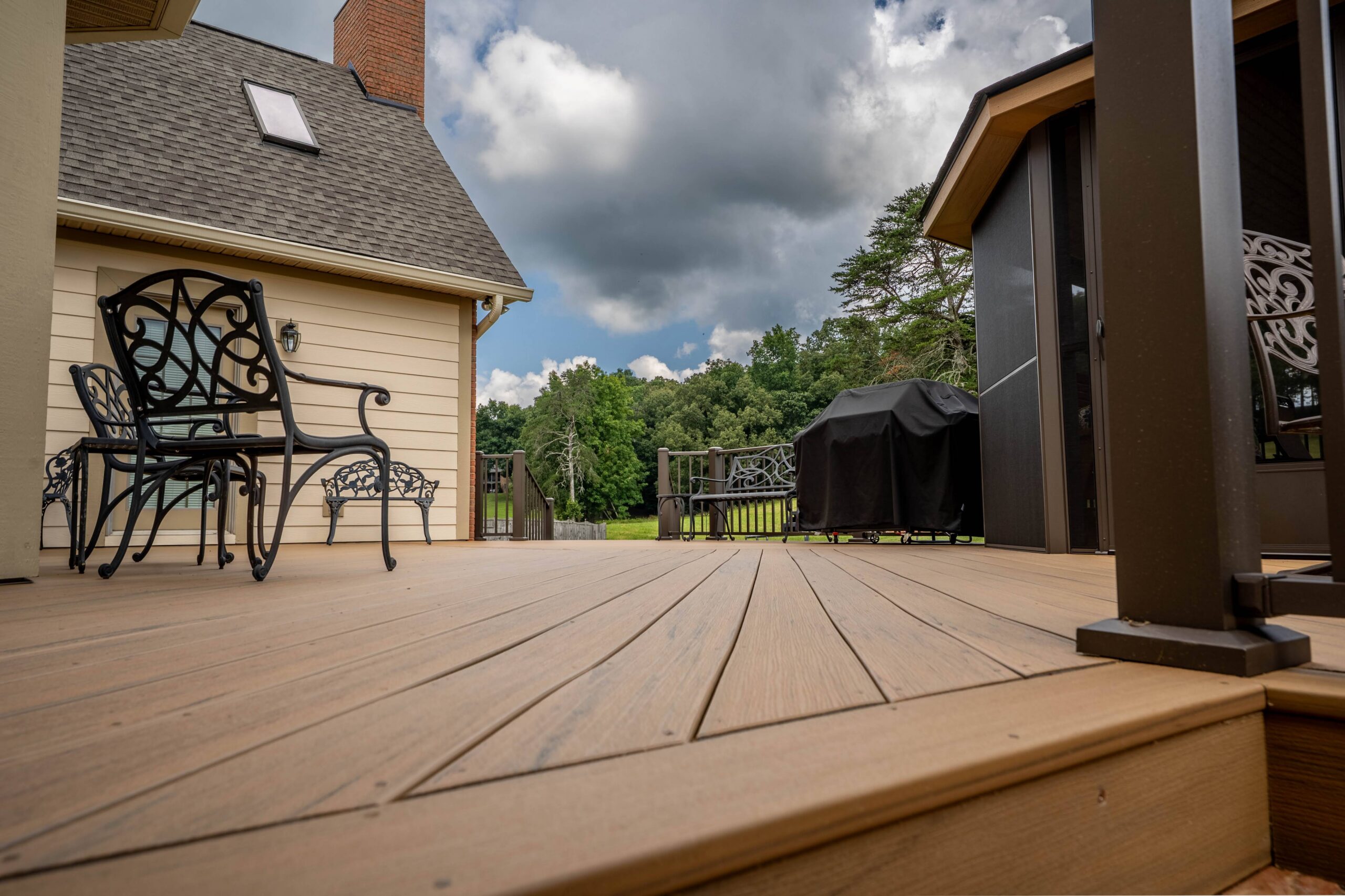 Custom composite deck built by Jeff Woods Construction in Tennessee